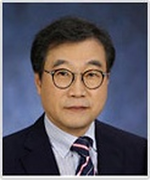 제4대 위원장 채연석